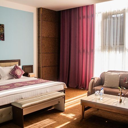 Hotel Shumon Dushanbe Exterior photo